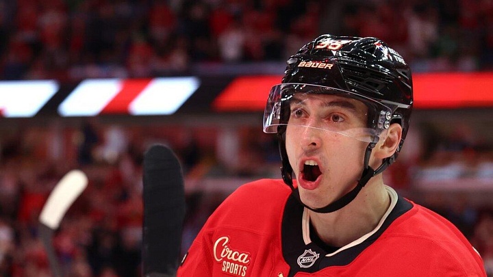 Михеев помог "Чикаго" обыграть "Виннипег" в матче НХЛ