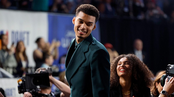 Вембаньяма и Хирро признали лучшими игроками недели в НБА