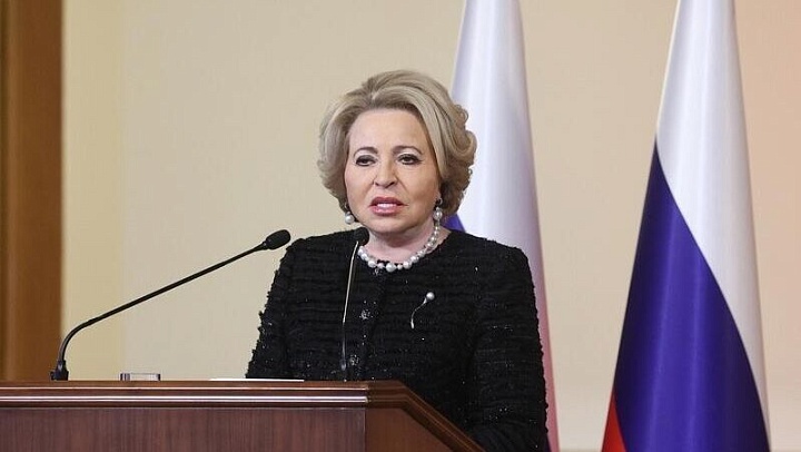 Ситуация в экономике России является управляемой, заявила Матвиенко